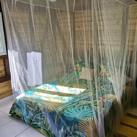 Blue Marlin Bungalow Neuf 4 Personnes Bouillante Exterior foto